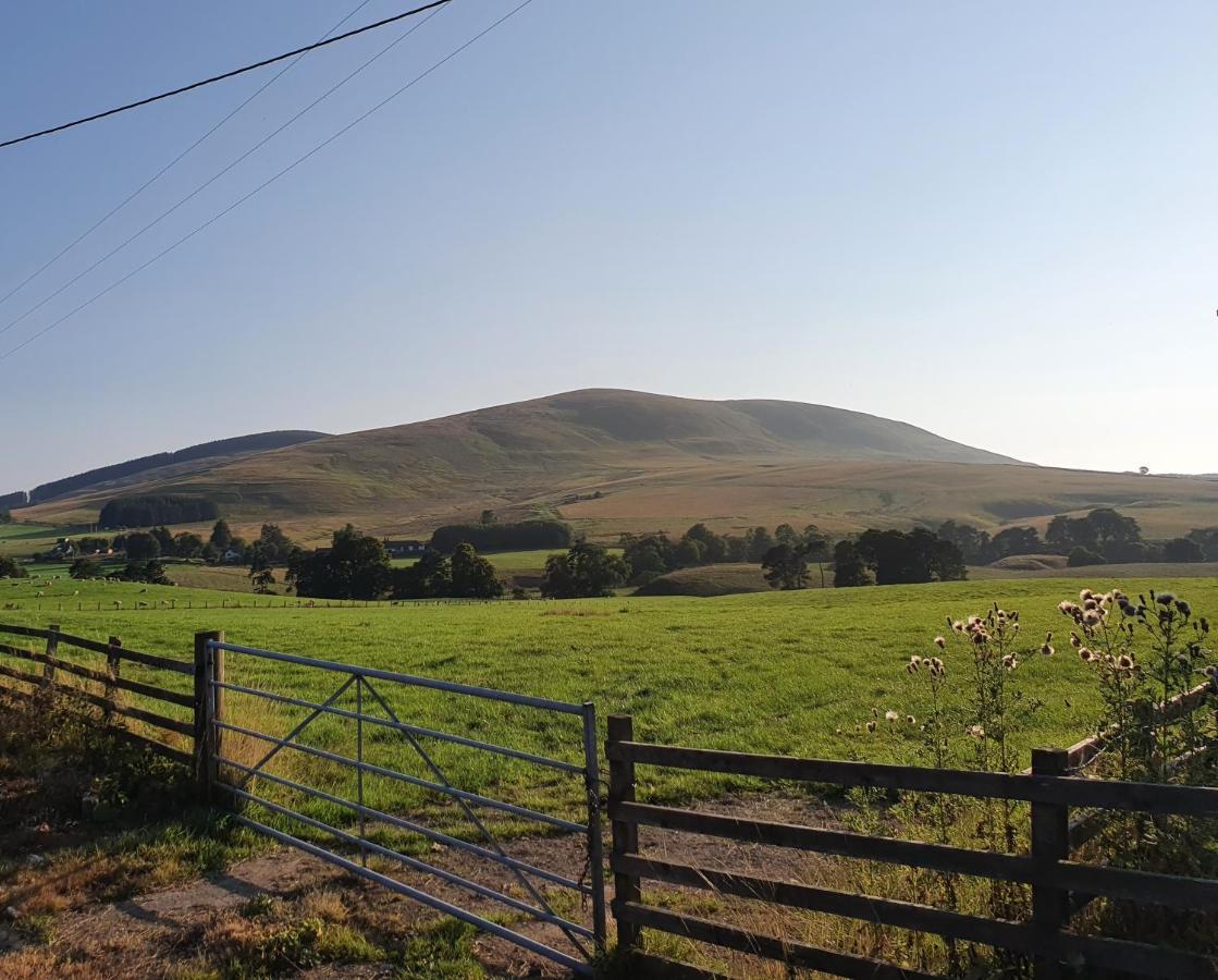 The Granary At Tinto Retreats, Biggar Is A Gorgeous 3 Bedroom Stone Cottage Wiston  Kültér fotó